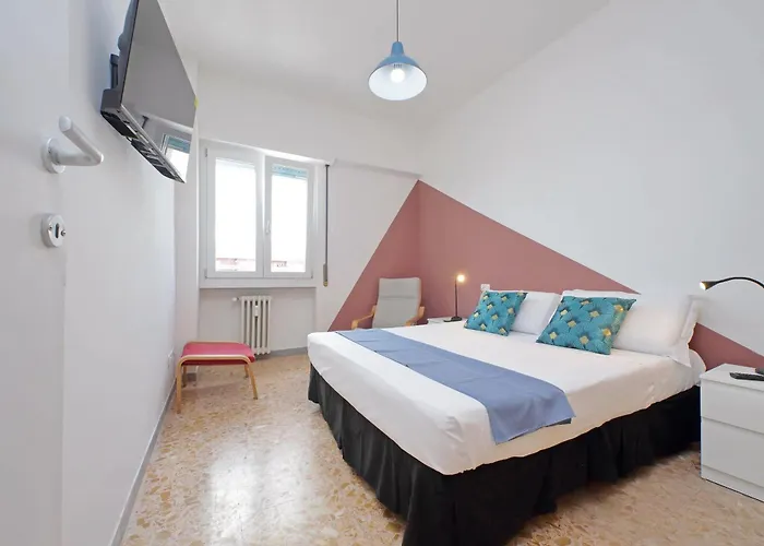 Apartment Comfy For Family Next To Metro