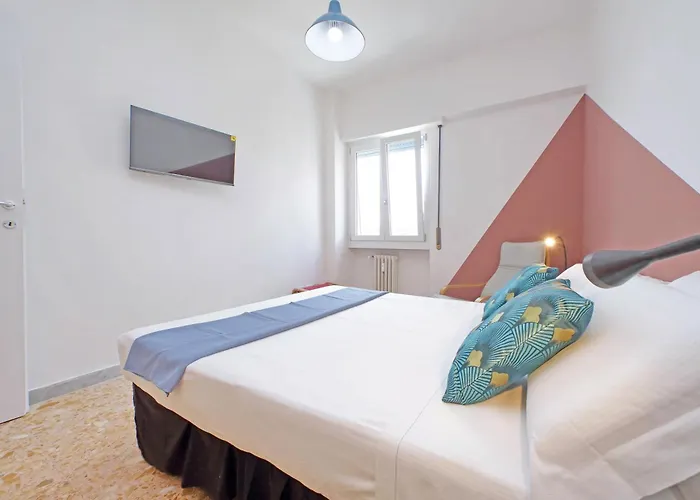 Comfy For Family Next To Metro Apartment *
